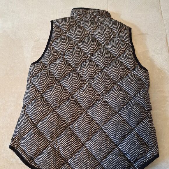 J. Crew herringbone puffer vest with cozy real down fill - Picture 4 of 7